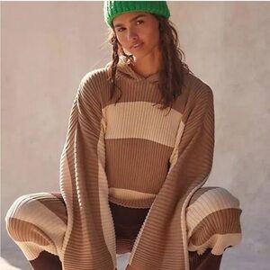 Free People Kami Sweater
Set NWT nwt sz xs Love the color combo🤎🤍